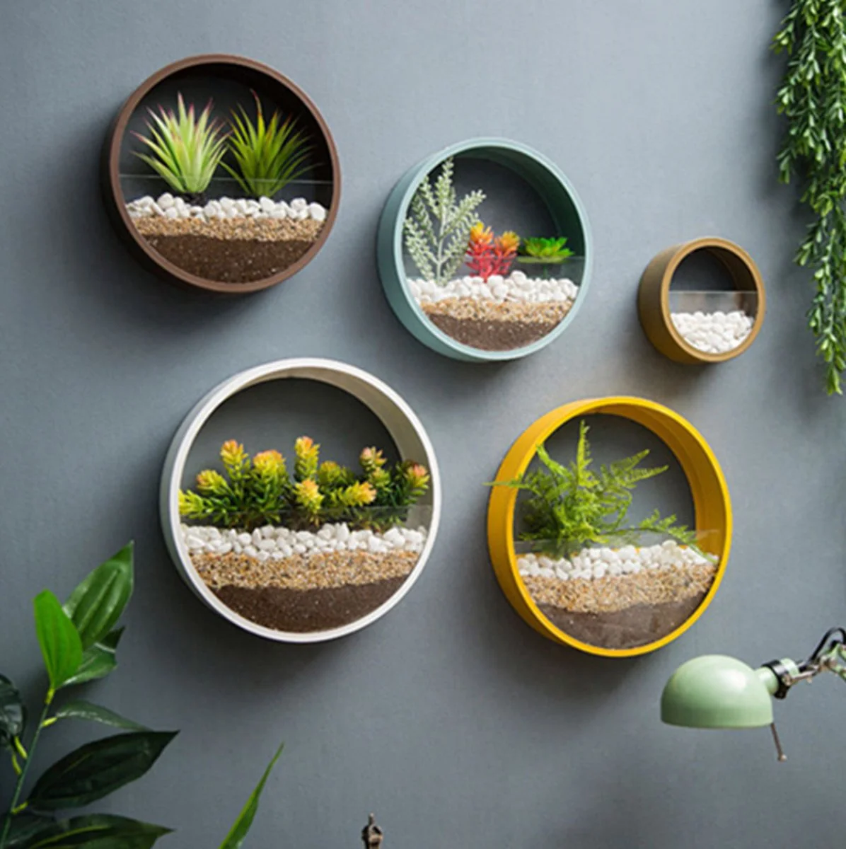 Simple Solutions Ronde Muur Plantenbak Zwart - Decoratie - Planten - Interieur - Bloemen - Woondecoratie - Muurbekleding - 1 Simple Solutions Ronde Muur Plantenbak Zwart - Decoratie - Planten - Interieur - Bloemen - Woondecoratie - Muurbekleding -