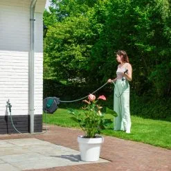 VONROC GARDEN VONROC Automatische Slanghaspel – Incl. 25m Tuinslang, Aansluitslang, Spuitstuk, Koppelingen & Kraanaansluiting -Bloem Garden Verkoop 1200x1200 1218