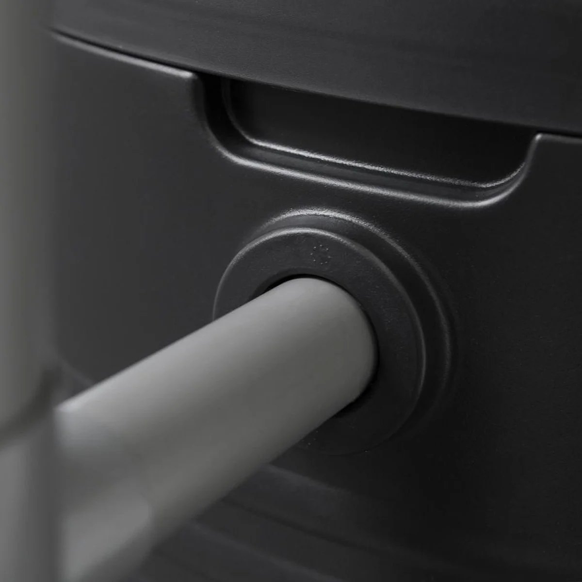 Elho Green Basics Regenton - Regenton - Living Black - Buiten - 200 Liter 4 Elho Green Basics Regenton - Regenton - Living Black - Buiten - 200 Liter - Afbeelding 4