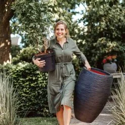 Capi Europe - Vaas Elegant Deluxe Rib NL - 45x72 - Zwart - Voor Binnen En Buiten - KBLR1138 26 Capi Europe - Vaas Elegant Deluxe Rib NL - 45x72 - Zwart - Voor Binnen En Buiten - KBLR1138 -Bloem Garden Verkoop 1200x1200 149