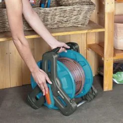 GARDENA Classic Slanghouder 50 - Geschikt Voor 50 M Ø13 Mm / 40 M Ø15 Mm / 30 M Ø19 Mm Slang 18 GARDENA Classic Slanghouder 50 - Geschikt Voor 50 M Ø13 Mm / 40 M Ø15 Mm / 30 M Ø19 Mm Slang -Bloem Garden Verkoop 1200x1200 973