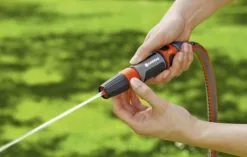 GARDENA Tuinspuit - Spuitpistool 38 GARDENA Tuinspuit - Spuitpistool -Bloem Garden Verkoop 1200x763