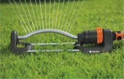 GARDENA - Zwenksproeier Aqua S - Tuinsproeier - 90 Tot 220 M² 22 GARDENA - Zwenksproeier Aqua S - Tuinsproeier - 90 Tot 220 M² -Bloem Garden Verkoop 1200x767 2