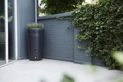 Elho Green Basics Regenton - Regenton - Living Black - Buiten - 200 Liter 26 Elho Green Basics Regenton - Regenton - Living Black - Buiten - 200 Liter -Bloem Garden Verkoop 1200x800 156