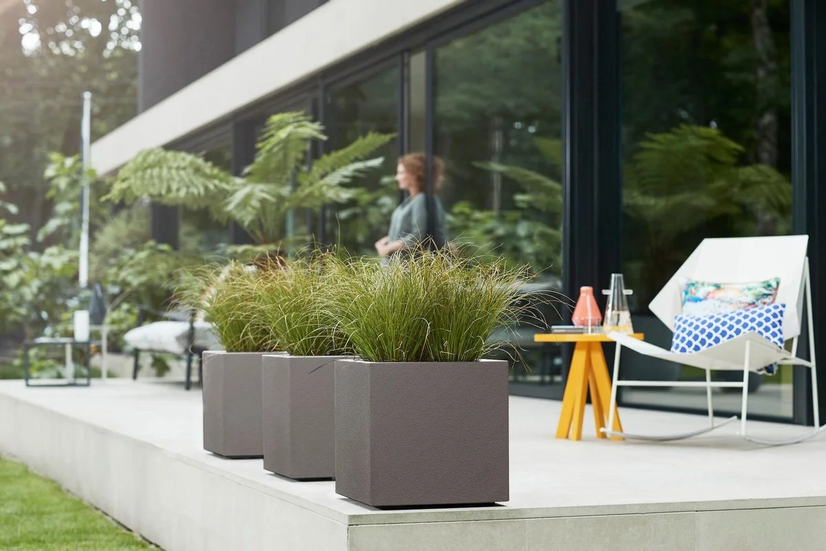 Elho Vivo Structure Finish Vierkant 40 - Plantenbak Voor Binnen & Buiten - Ø 39 X H 41 - Grijs/Warm Grijs 7 Elho Vivo Structure Finish Vierkant 40 - Plantenbak Voor Binnen & Buiten - Ø 39 X H 41 - Grijs/Warm Grijs - Afbeelding 7