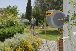 Hozelock AutoReel Slangenhouder / Wandslangbox 20m - Ø12,5mm -Bloem Garden Verkoop 1200x816 3