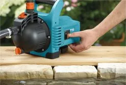 GARDENA - Classic Besproeiingspomp 3000/4 - Waterpomp - 600 W - 3100 L/h 14 GARDENA - Classic Besproeiingspomp 3000/4 - Waterpomp - 600 W - 3100 L/h -Bloem Garden Verkoop 1200x816 4