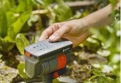 GARDENA - Zwenksproeier AquaZoom Compact - Tuinsproeier - 9 Tot 216 M² 22 GARDENA - Zwenksproeier AquaZoom Compact - Tuinsproeier - 9 Tot 216 M² -Bloem Garden Verkoop 1200x821 1