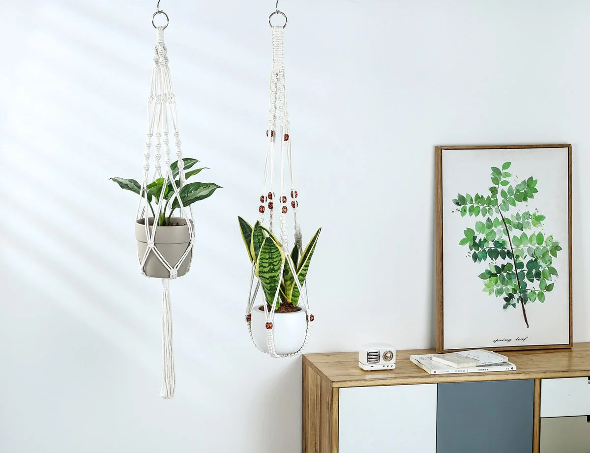 Mycramé 4 Stuks Luxe Macrame Plantenhangers - Boho Handgeweven Katoen Hangpot Voor Binnen/Buiten - Hangende Bloempot Met Kralen - Macramé Touw/Koord Hangplant Houder - Bohemian Wandhanger Decoratie - Plant Hanger - Verticale Tuin Bloempothouder Planthanger 2 Mycramé 4 Stuks Luxe Macrame Plantenhangers - Boho Handgeweven Katoen Hangpot Voor Binnen/Buiten - Hangende Bloempot Met Kralen - Macramé Touw/Koord Hangplant Houder - Bohemian Wandhanger Decoratie - Plant Hanger - Verticale Tuin Bloempothouder Planthanger - Afbeelding 2