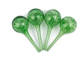 Merkloos Decopatent® 4 Stuks - Waterdruppelaar Voor Planten - Watergever - Glas - Waterbollen - Watergeefsysteem - Plantenbollen - Groen -Bloem Garden Verkoop 1200x930 2