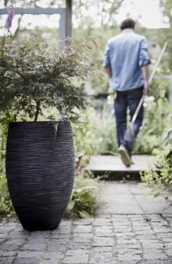 Capi Europe - Vaas Elegant Deluxe Rib NL - 40x60 - Zwart - Voor Binnen En Buiten - KBLR1131 -Bloem Garden Verkoop 785x1200