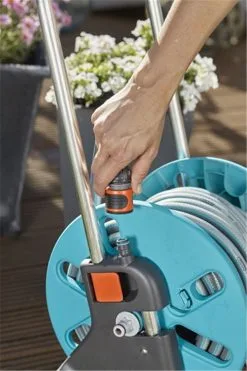 GARDENA AquaRoll S Slangenwagen - Verstelbare Handgreep - Excl. Tuinslang -Bloem Garden Verkoop 799x1200 43