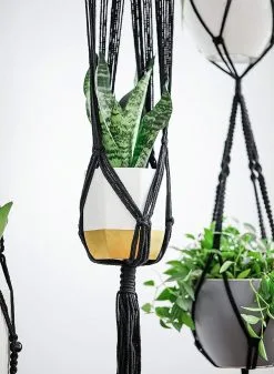 Mycramé 4 Stuks Luxe Macrame Plantenhangers - Boho Handgeweven Katoen Hangpot Voor Binnen/Buiten - Hangende Bloempot Met Kralen - Macramé Touw/Koord Hangplant Houder - Bohemian Wandhanger Decoratie - Plant Hanger - Verticale Tuin Bloempothouder Planthanger -Bloem Garden Verkoop 880x1200 2